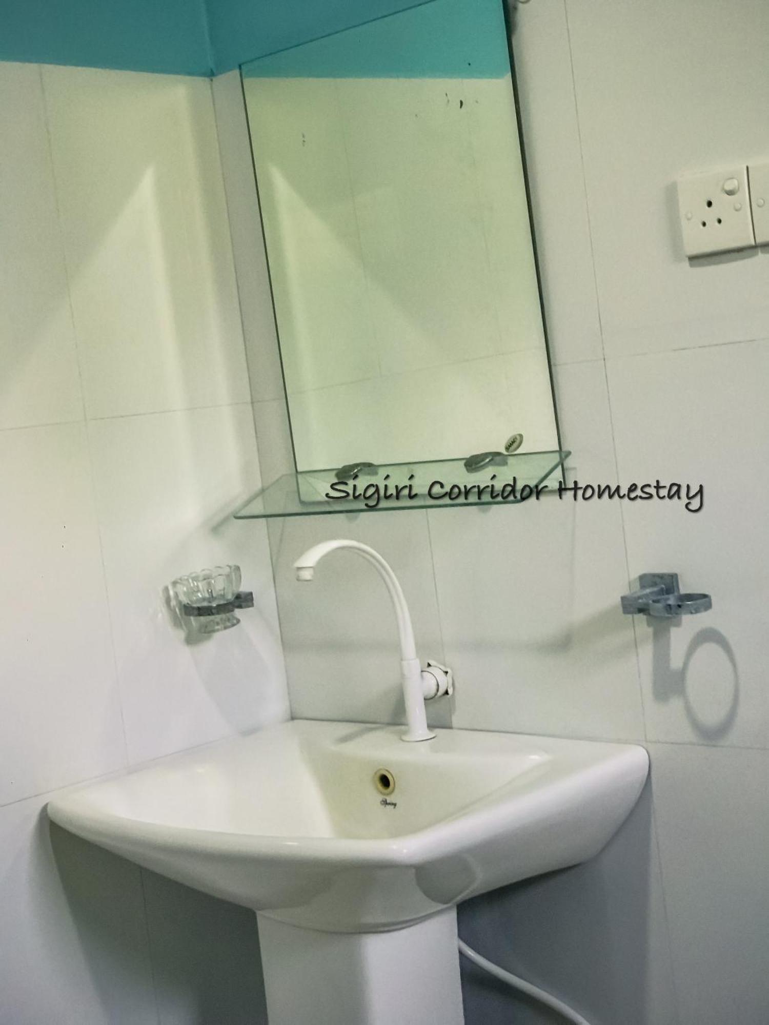 Sigiri Corridor Home Stay สิกิริยา ห้อง รูปภาพ